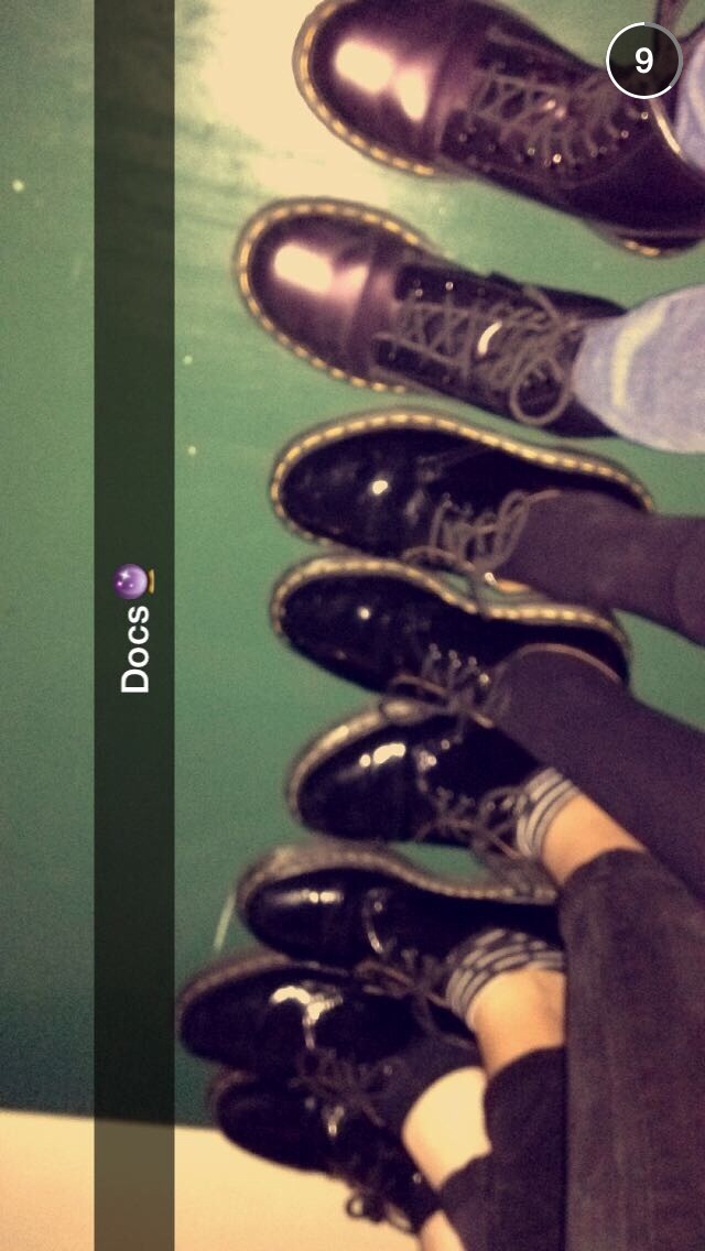 girls dm shoes